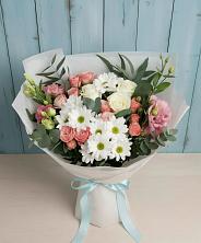 Букет цветов из:  Розы, Лизиантусы и Хризантемы в Дедовичи