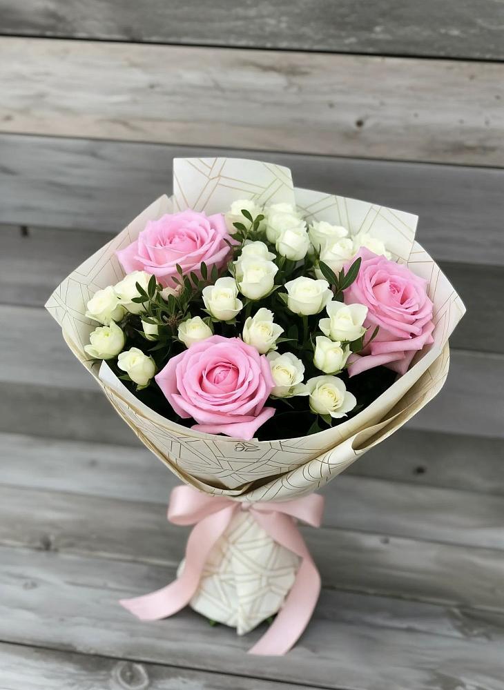 Букет цветов из: Розы в Дедовичи