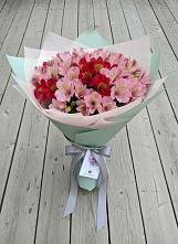 Букет цветов из:  Альстромерии в Дедовичи
