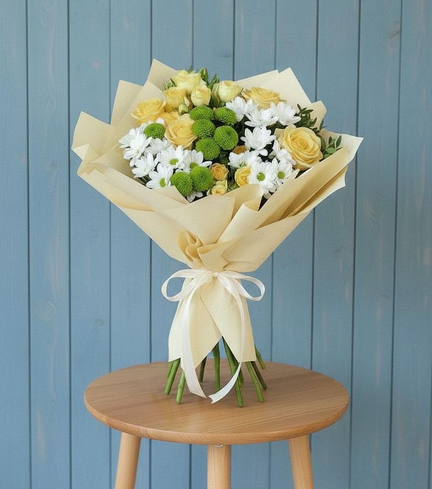 Букет цветов из: Хризантемы и Розы в Дедовичи