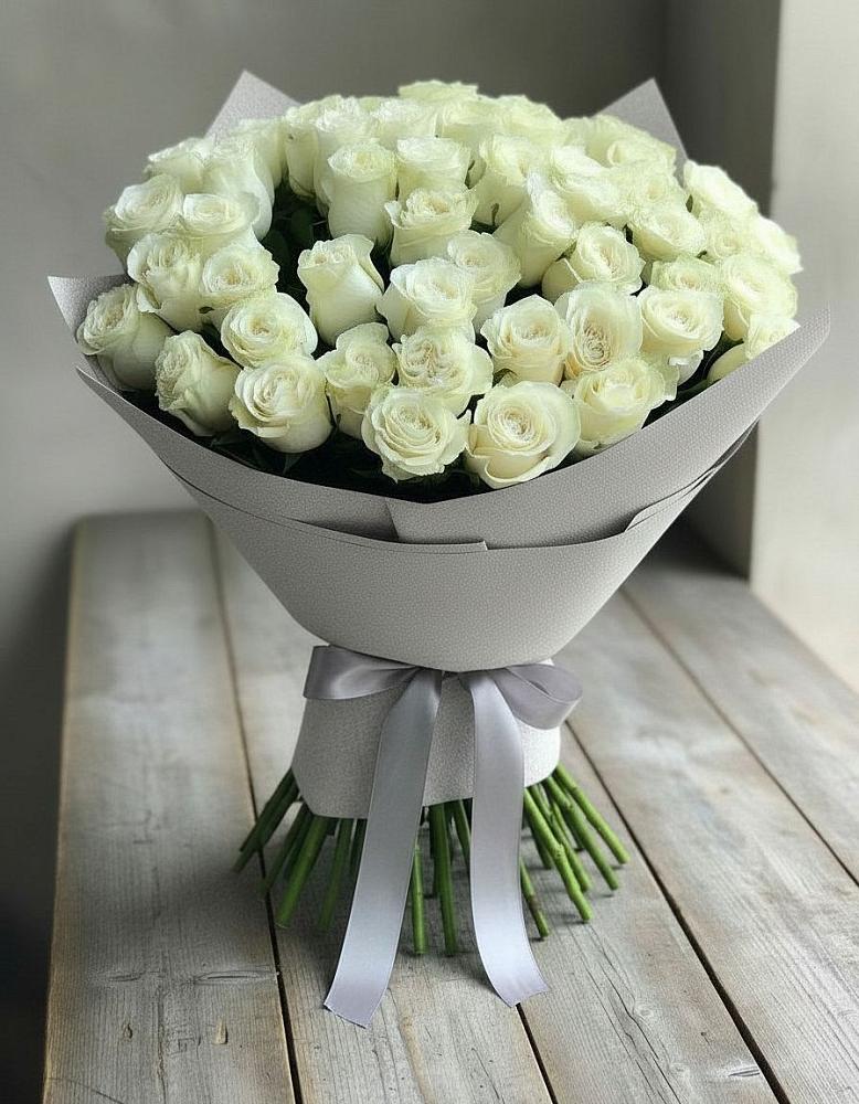 Букет 35 Белых роз в Дедовичи
