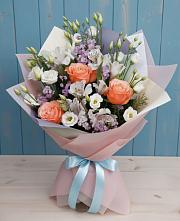 Букет цветов из:  Лизиантусы, Розы, Альстромерии и Гипсофила в Дедовичи