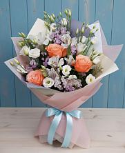 Букет цветов из:  Лизиантусы, Розы, Альстромерии и Гипсофила в Дедовичи