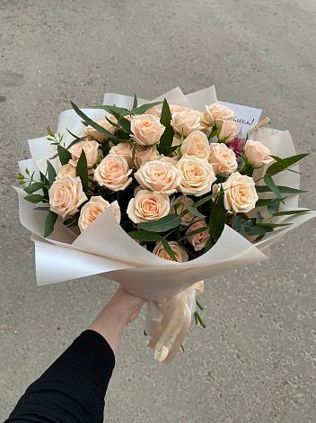 Букет Кремовые розы Латте в Дедовичи