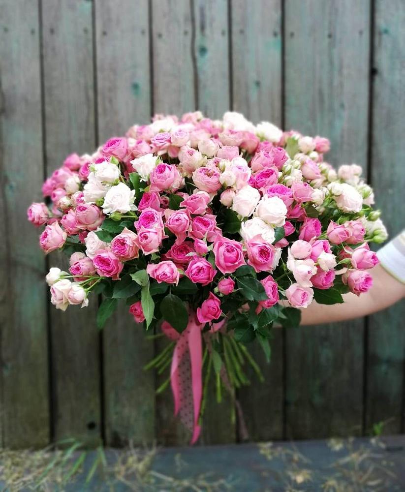 Букет Розовые кустовые розы Натали и Лав Лидия в Дедовичи