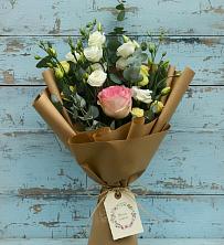 Букет цветов из:  Розы и Лизиантусы в Дедовичи